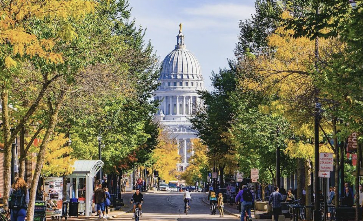 GPA2.4?历时一年逆袭威斯康星大学麦迪逊分校!(图11) GPA2.4?历时一年逆袭威斯康星大学麦迪逊分校!(图11)